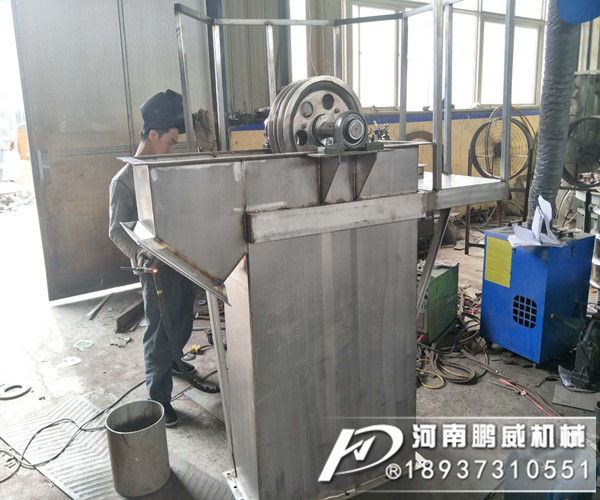 斗式提升機在化工行業耐腐蝕問題這么解決？