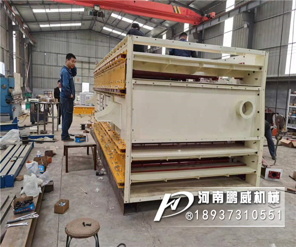 生產現(xiàn)場：2050馳張振動沸騰篩生產制造現(xiàn)場