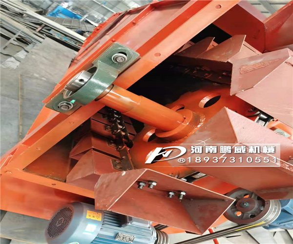 環(huán)鏈?zhǔn)教嵘龣C(jī)料斗分為幾種類型