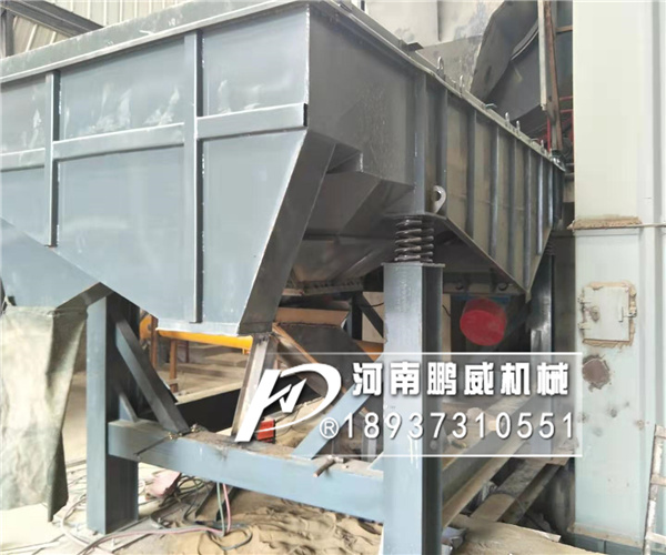 1840石英砂直線振動篩使用現場