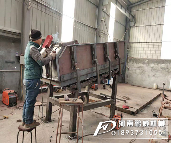 槽式放礦機(jī)在生產(chǎn)線上具有哪些特點(diǎn)？