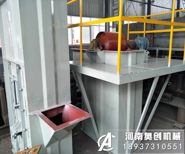 NE板鏈?zhǔn)教嵘龣C