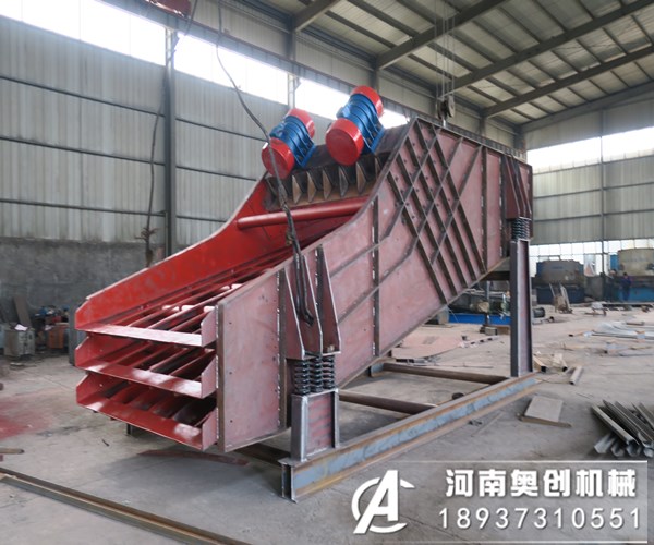 礦用直線振動篩